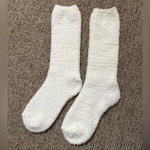 New barefoot dreams socks